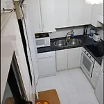 Private Room With Shared Bathroom